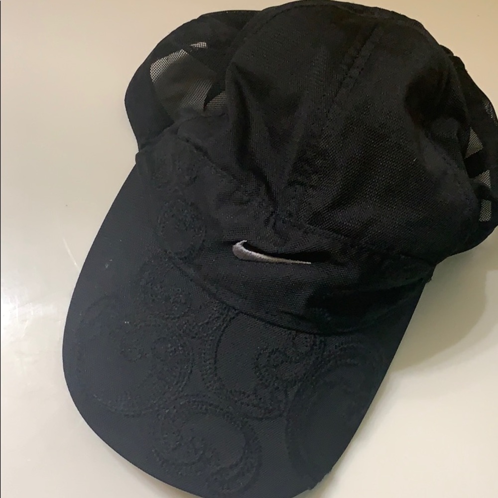 NIKE ✅ embroidered lace mesh hat